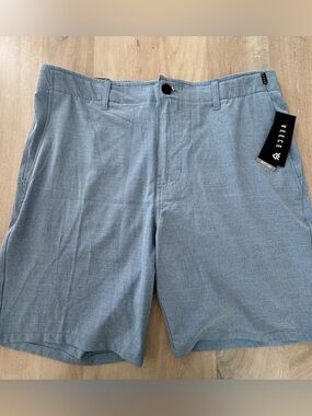 New VEECE The Buckle Men’s Shorts Heathered Blue Size 33 8’’ Inseam